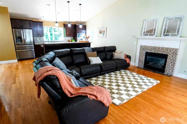 Property photo for 13704 Daybreak Place Nw, Silverdale photo 3