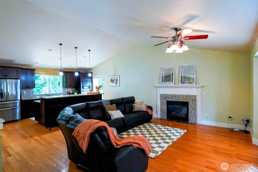 Property photo for 13704 Daybreak Place Nw, Silverdale photo 6