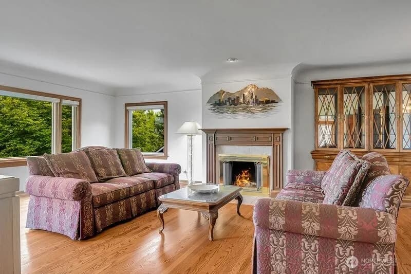 Property photo for 2423 61st Avenue Se, Mercer Island photo 10