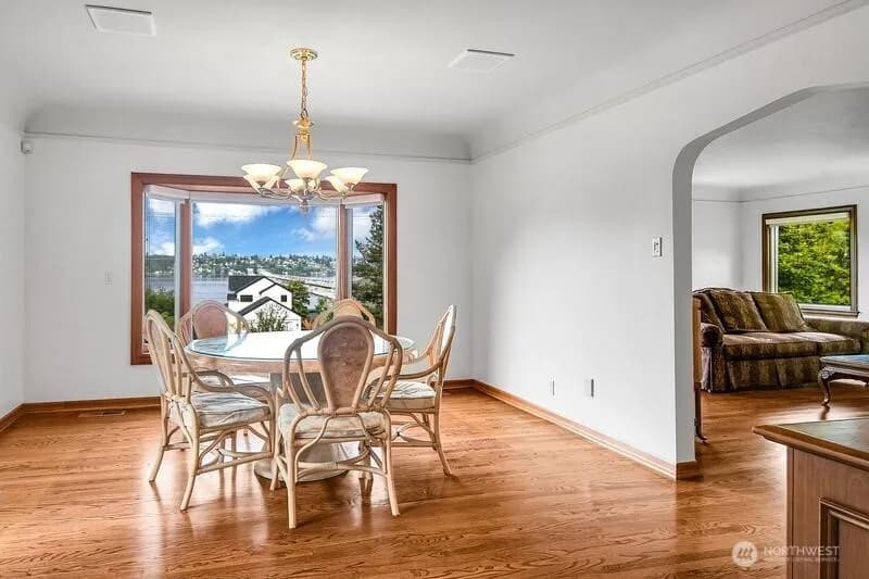 Property photo for 2423 61st Avenue Se, Mercer Island photo 12