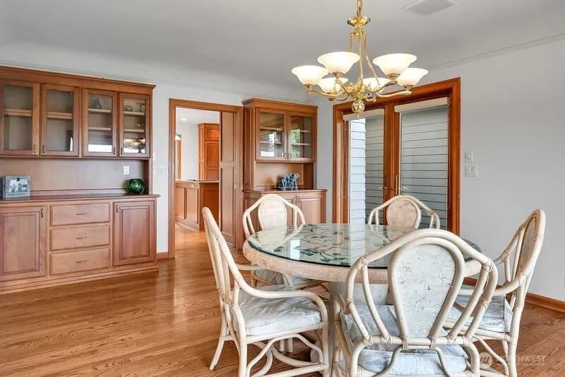 Property photo for 2423 61st Avenue Se, Mercer Island photo 13