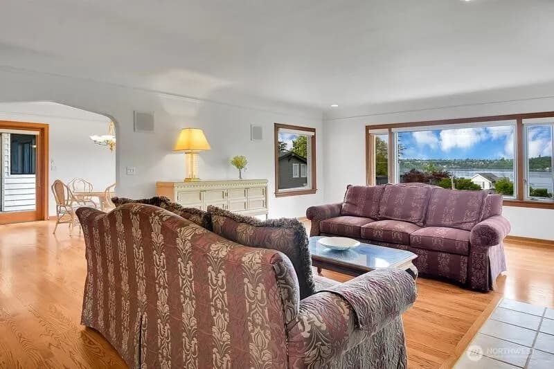 Property photo for 2423 61st Avenue Se, Mercer Island photo 11
