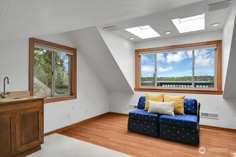 Property photo for 2423 61st Avenue Se, Mercer Island photo 19