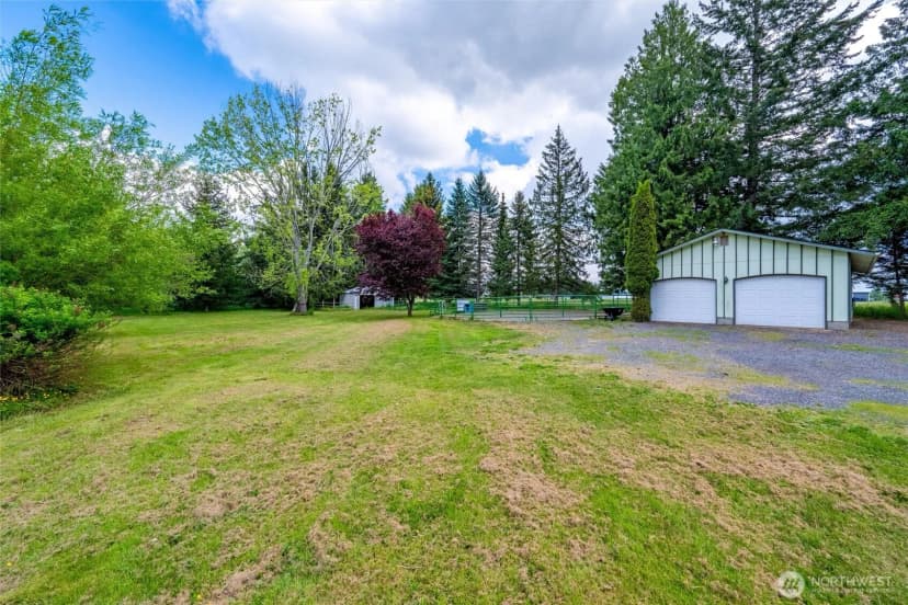 Property photo for 1814 Newkirk Road, Ferndale photo 24