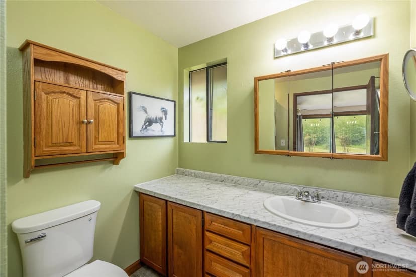 Property photo for 1814 Newkirk Road, Ferndale photo 15