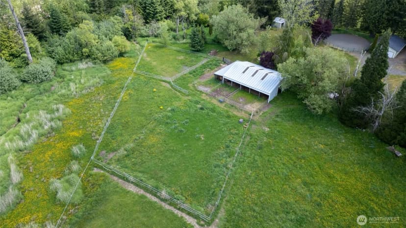 Property photo for 1814 Newkirk Road, Ferndale photo 30