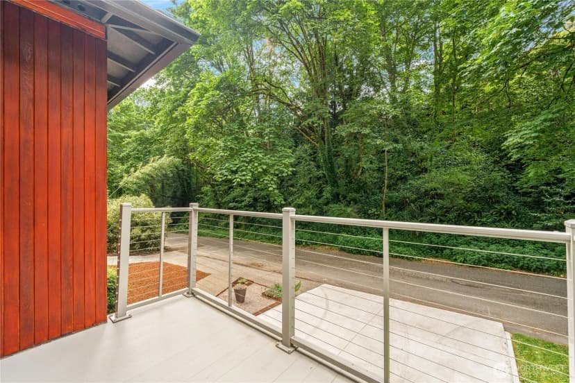 Property photo for 11130 Seola Beach Drive Sw, Seattle photo 24