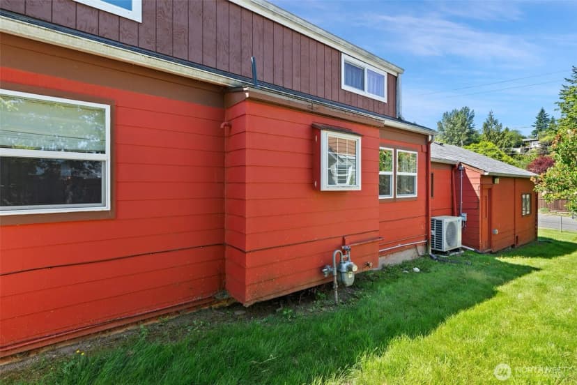 Property photo for 2526 19th Street, Bremerton photo 35