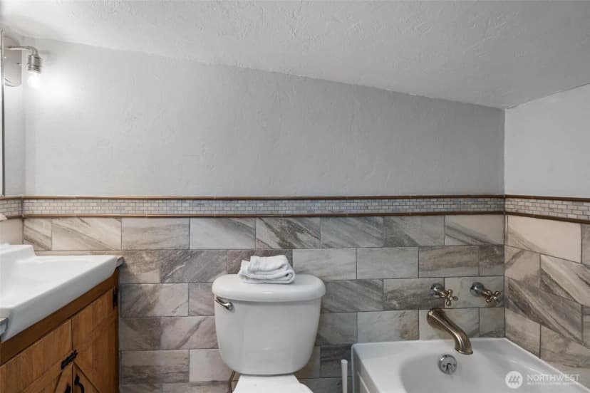 Property photo for 2526 19th Street, Bremerton photo 29