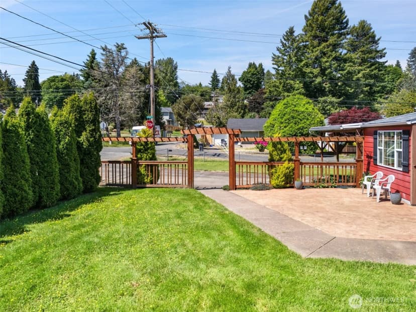 Property photo for 2526 19th Street, Bremerton photo 37