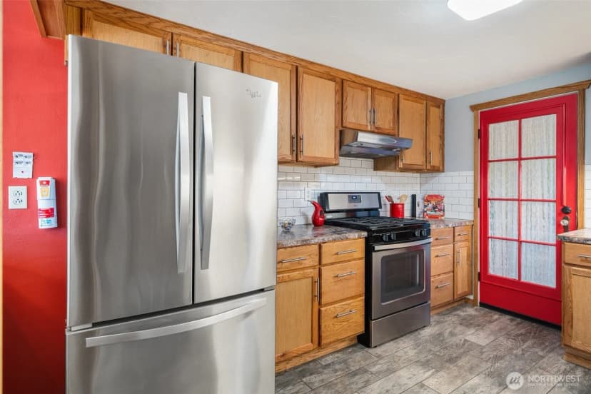 Property photo for 2526 19th Street, Bremerton photo 17