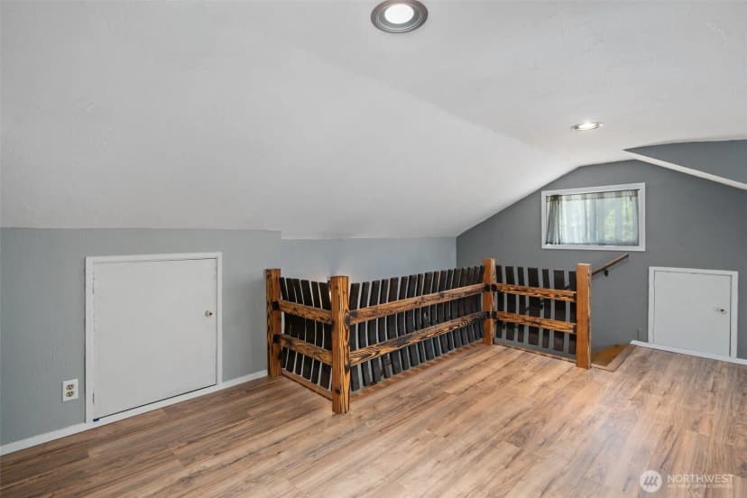 Property photo for 2526 19th Street, Bremerton photo 32