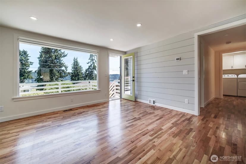 Property photo for 5731 Madrona Avenue Ne, Bremerton photo 15