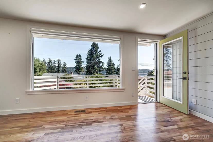 Property photo for 5731 Madrona Avenue Ne, Bremerton photo 16