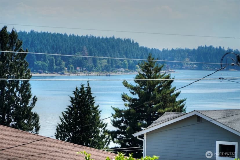 Property photo for 5731 Madrona Avenue Ne, Bremerton photo 5