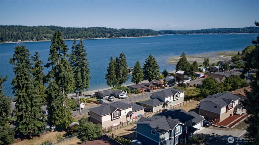 Property photo for 5731 Madrona Avenue Ne, Bremerton photo 6