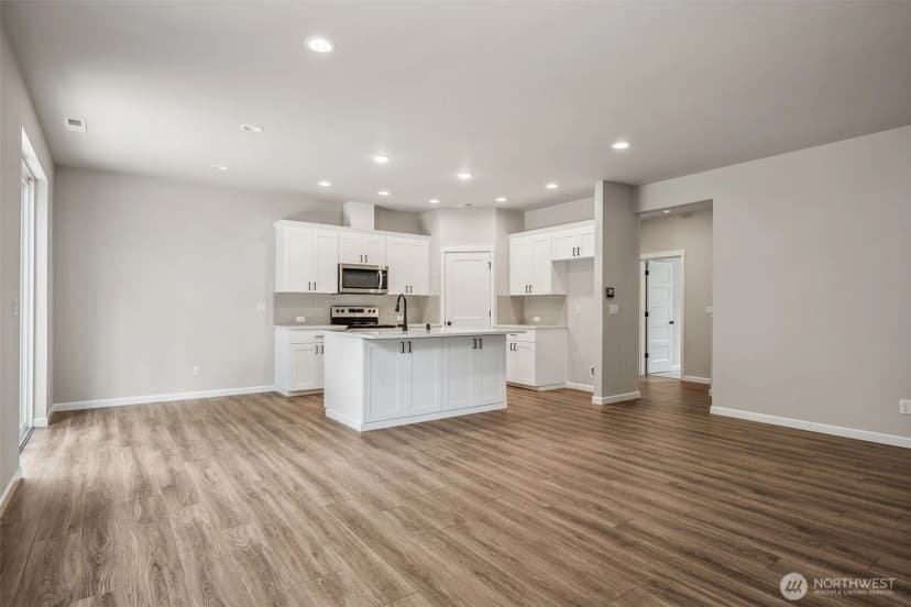 Property photo for 12054 126th Avenue Ct E #10, Puyallup photo 4
