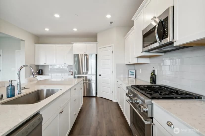Property photo for 1134 Baker Heights Loop, Bremerton photo 10