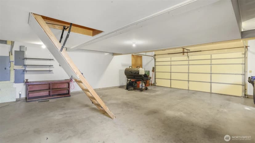 Property photo for 16 Riverview Drive Ne, Auburn photo 31