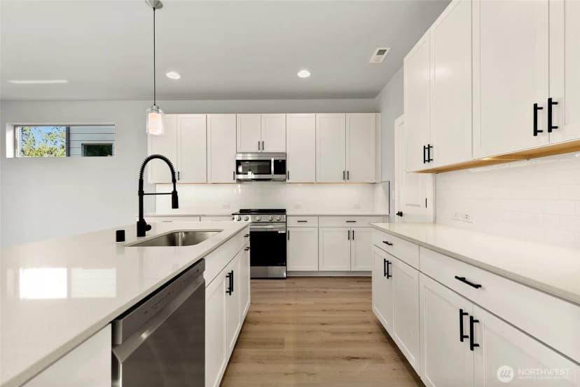 Property photo for 13318 Se 238th Place #4, Kent photo 14