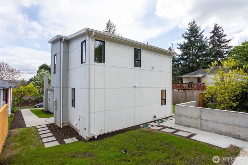 Property photo for 4421 B 49th Avenue S #b, Seattle photo 19
