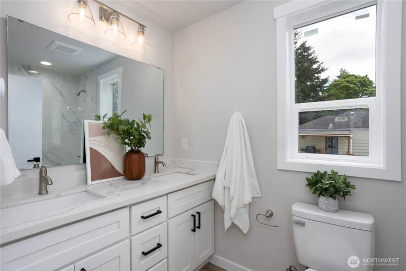 Property photo for 4421 B 49th Avenue S #b, Seattle photo 14