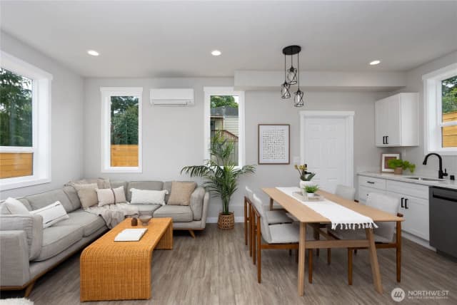 Property photo for 4421 B 49th Avenue S #b, Seattle photo 5