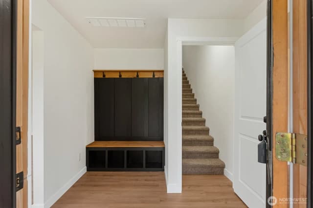 Property photo for 39966 Cape Horn Road, Birdsview photo 4