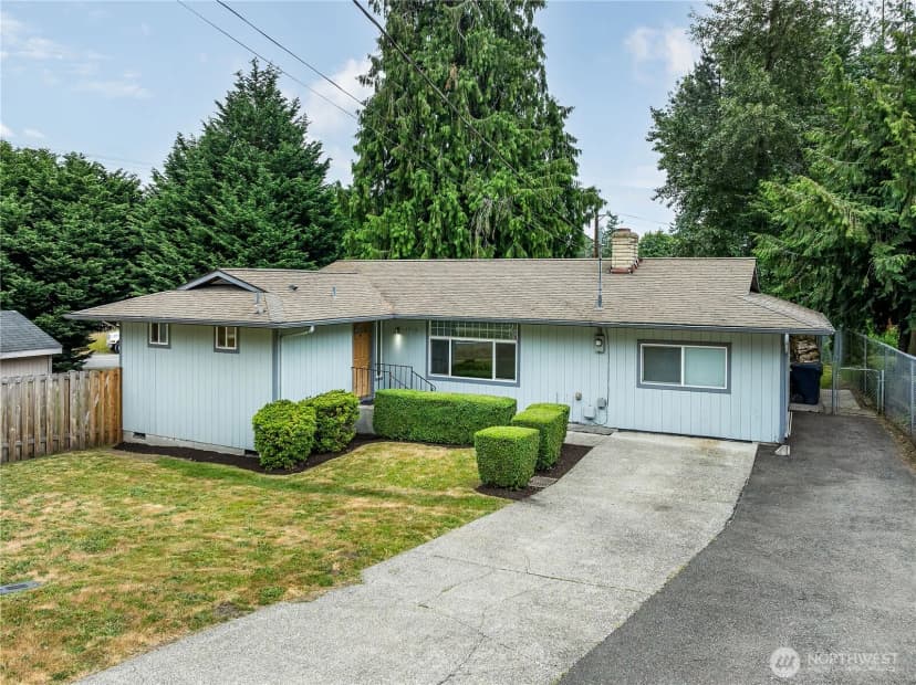 Property photo for 19713 Damson Road, Lynnwood photo 2