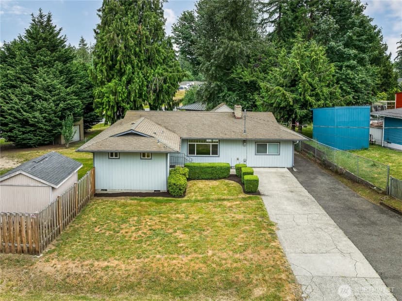 Property photo for 19713 Damson Road, Lynnwood photo 3