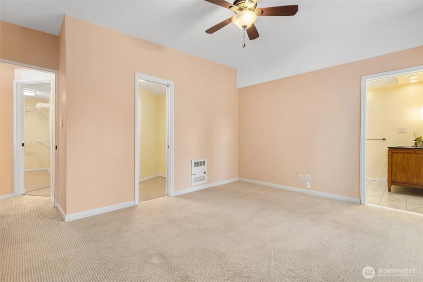 Property photo for 1550 N Narrows Drive, Tacoma photo 25