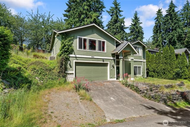 Property photo for 6940 35th Street W, University Place photo 2