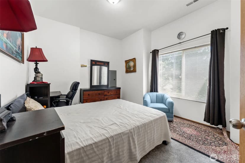 Property photo for 6940 35th Street W, University Place photo 16