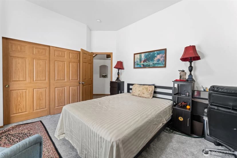 Property photo for 6940 35th Street W, University Place photo 17