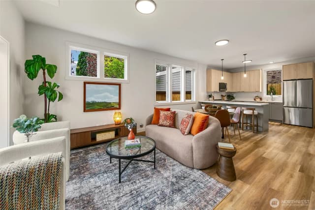 Property photo for 704 N 107th Street, Seattle photo 5