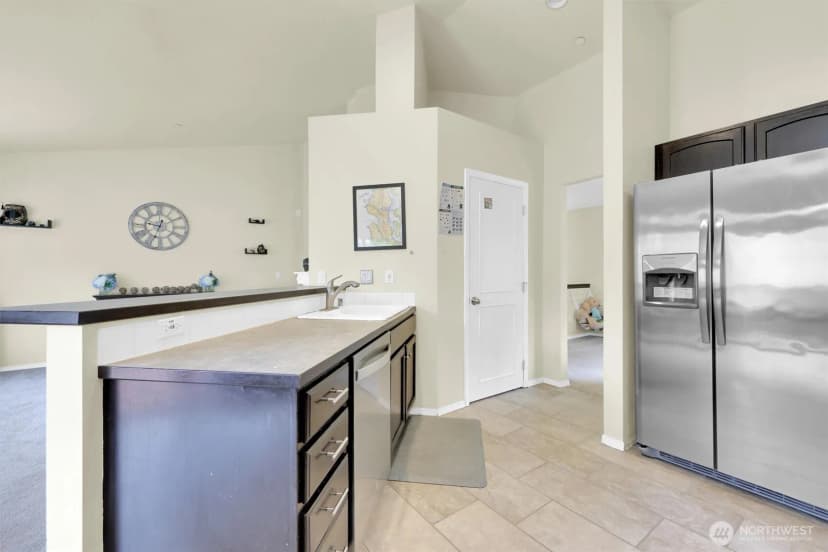 Property photo for 9505 S 214th Place, Kent photo 10