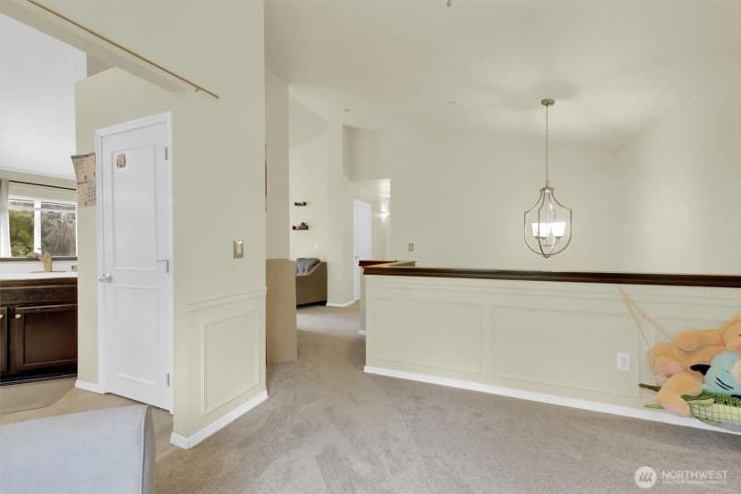 Property photo for 9505 S 214th Place, Kent photo 11