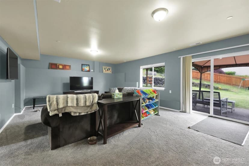 Property photo for 9505 S 214th Place, Kent photo 23