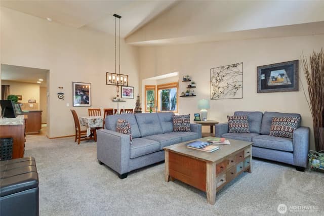 Property photo for 25320 176th Avenue Se, Covington photo 4