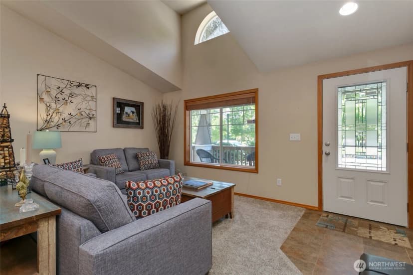 Property photo for 25320 176th Avenue Se, Covington photo 3