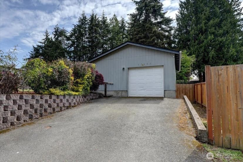 Property photo for 15605 79th Avenue E, Puyallup photo 28
