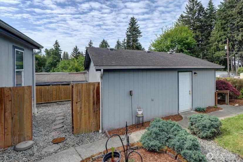 Property photo for 15605 79th Avenue E, Puyallup photo 25