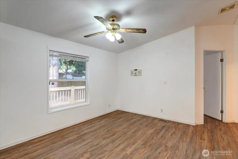 Property photo for 15605 79th Avenue E, Puyallup photo 6