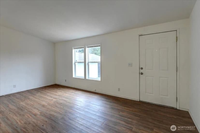 Property photo for 15605 79th Avenue E, Puyallup photo 8