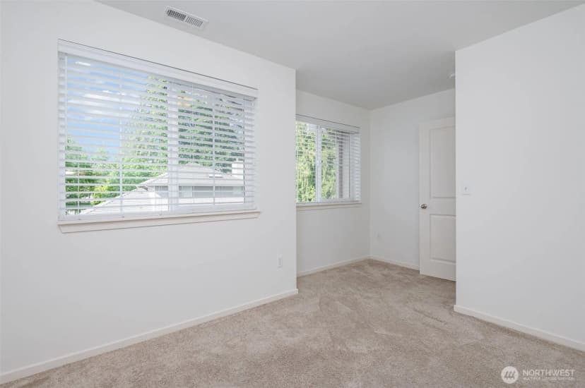 Property photo for 114 160th Place Sw, Lynnwood photo 28