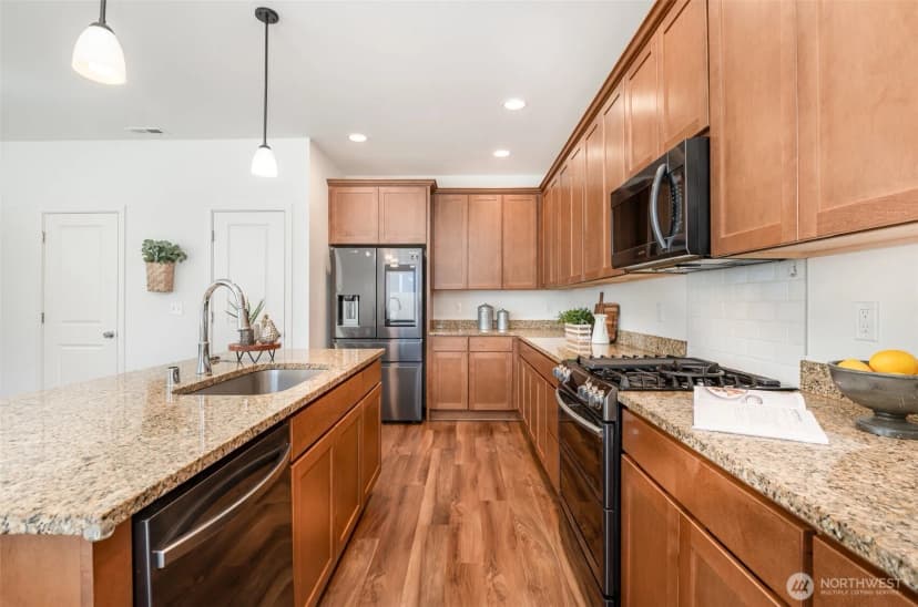 Property photo for 114 160th Place Sw, Lynnwood photo 11