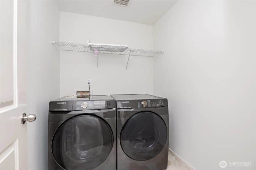 Property photo for 114 160th Place Sw, Lynnwood photo 30