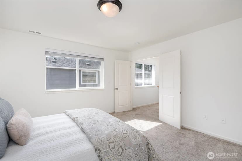 Property photo for 114 160th Place Sw, Lynnwood photo 19