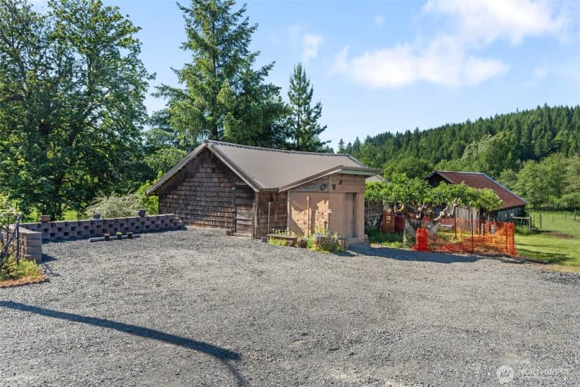 Property photo for 735 Coal Creek Road, Chehalis photo 33