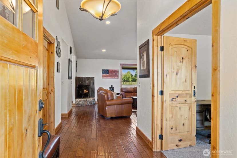 Property photo for 2853 Game Farm Road, Ellensburg photo 6